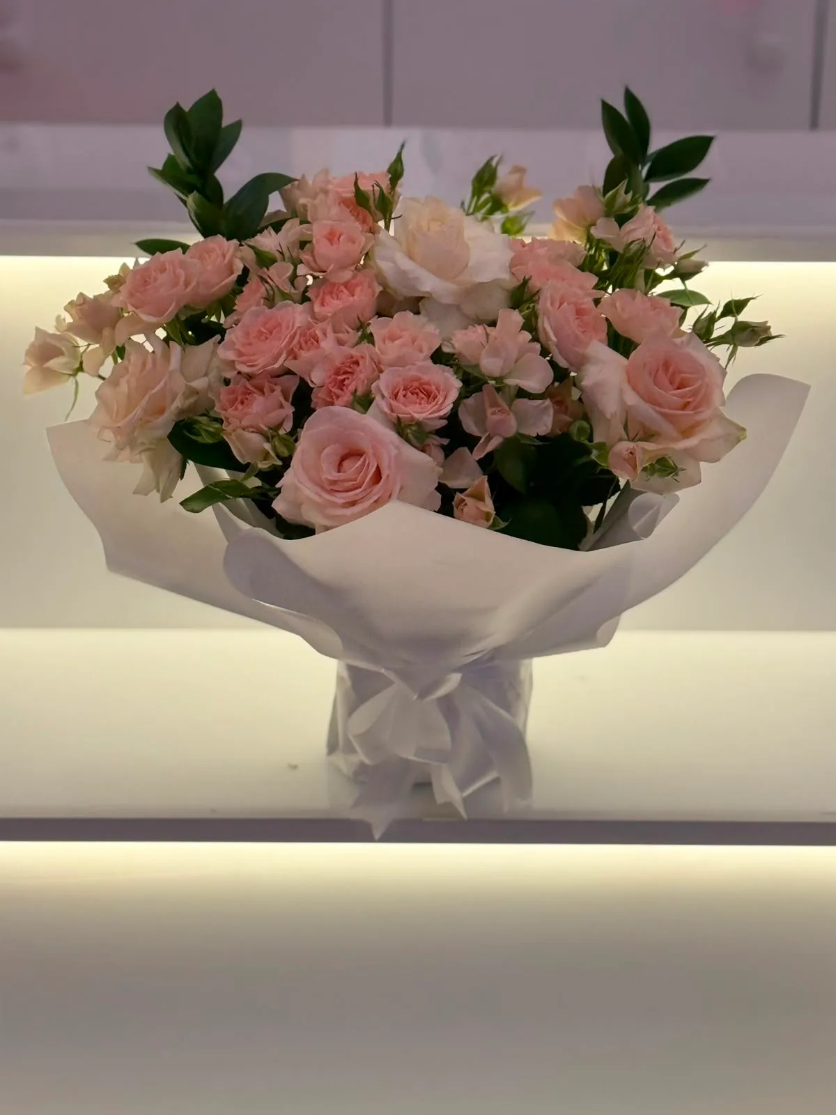 Elegant Stand Bouquet